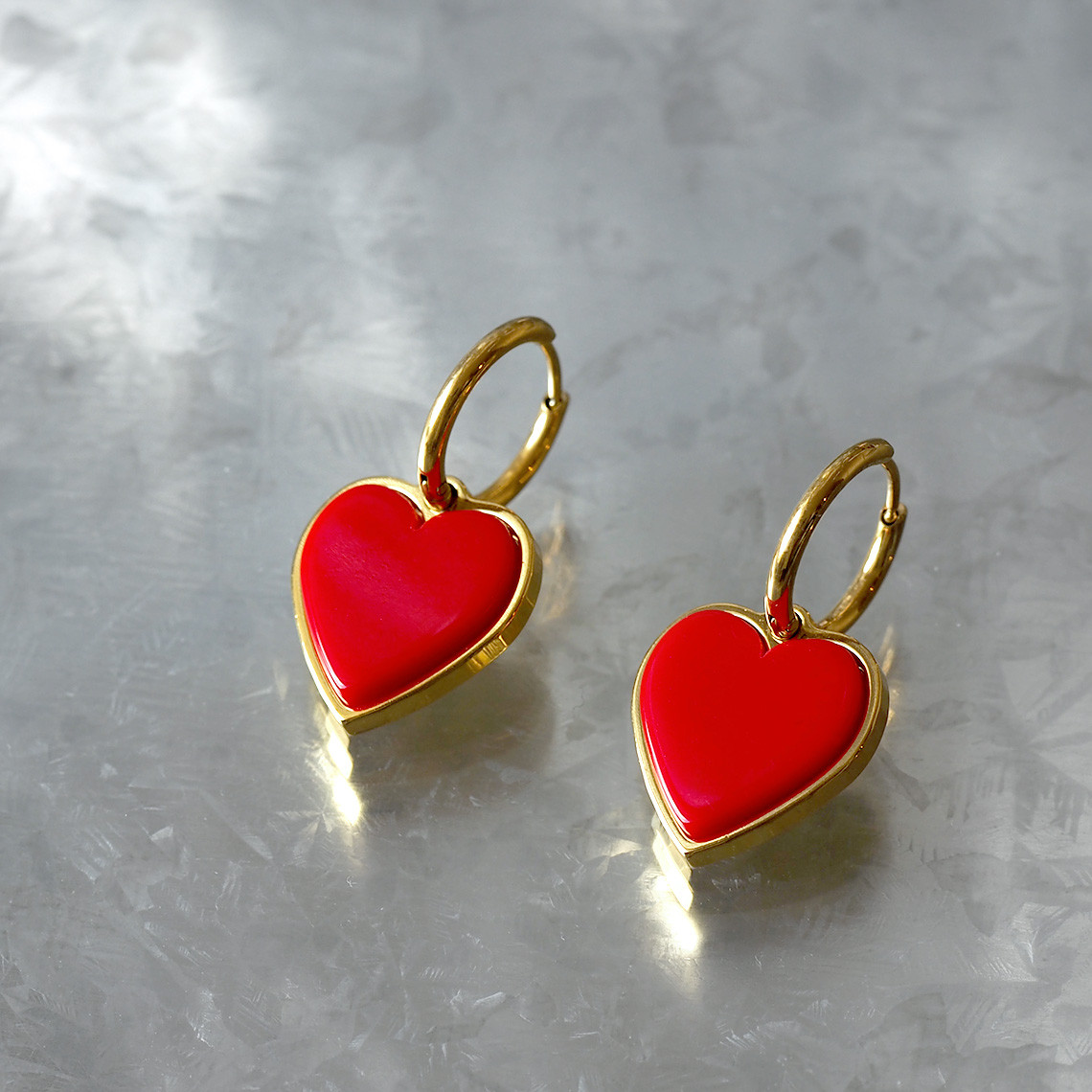 ハートフープピアス/イヤリング　レッド