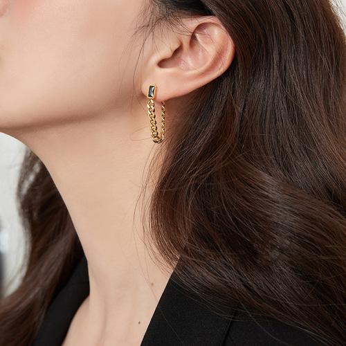 ピアス レディース 18K 金属アレルギー対応 揺れる チェーン