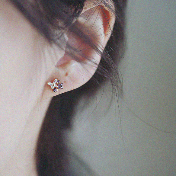 女士耳環 18K 防過敏小銀金蝴蝶紫色工作禮物 第2張的照片