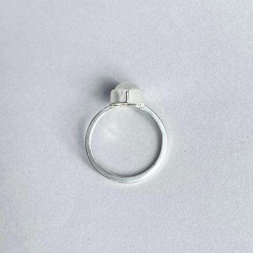 ホワイトラブラドライトリング シルバー950 サイズ11号〈送料