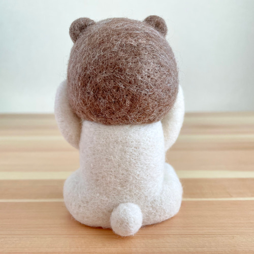 羊毛フェルトのマスコット＊茶くまさんに憧れたシロクマさん