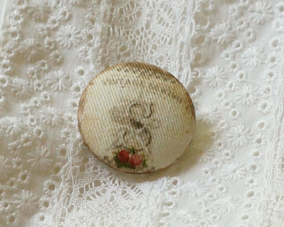 フランスのビンテージ風くるみボタン (1個) 4枚目の画像