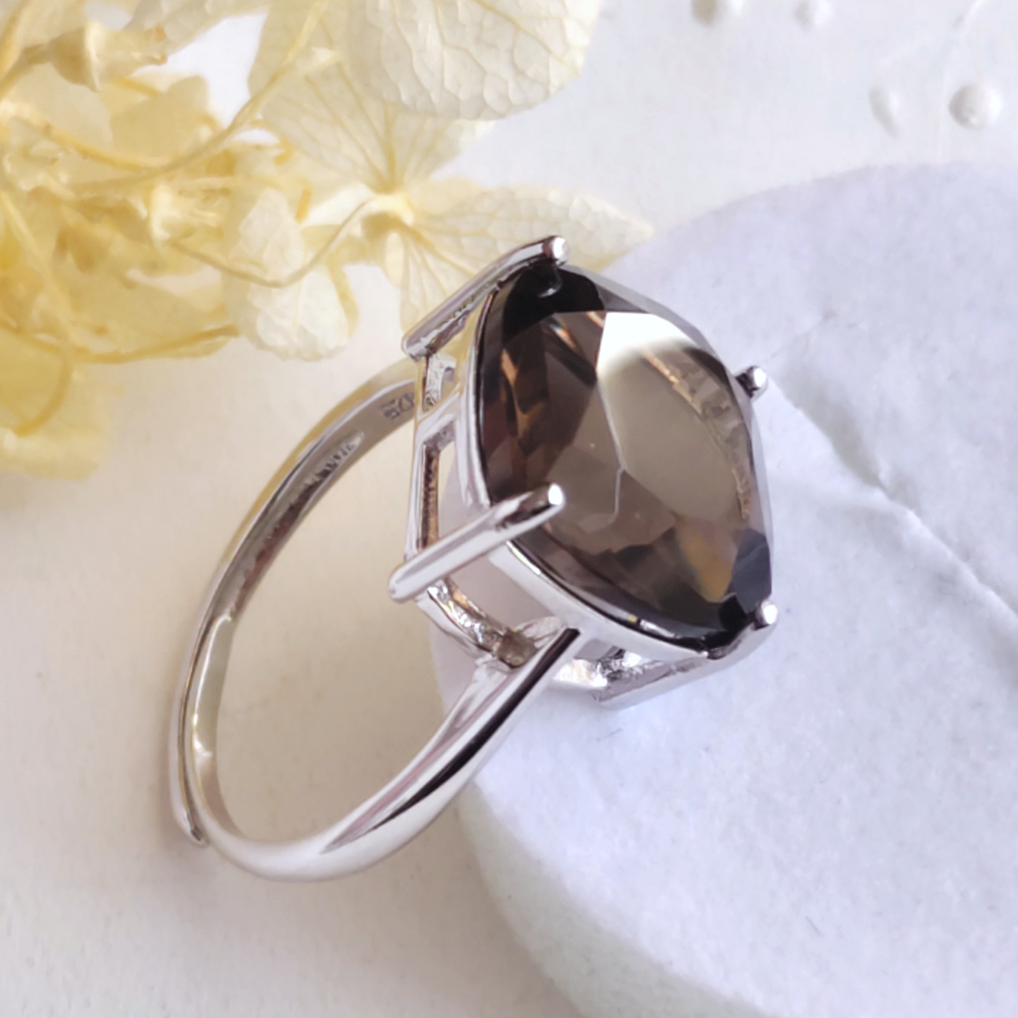 かなり大き目！ スモーキークォーツ 天然石 リング(スクエア) Ｓ925