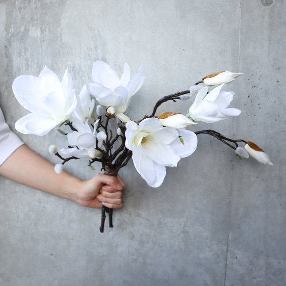 和装やドレスにも合うマグノリアの枝ブーケ♡ アーティフィシャルフラワー マグノリア 桜 7枚目の画像