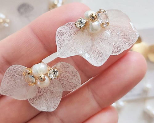 R様 花の形状クリスタルピアス R様 花の形状クリスタルピアス R様 花の形状クリスタルピアス