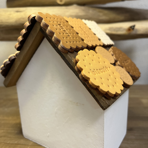 革のビスケット お菓子の家 小物入れ ラージ その他インテリア雑貨