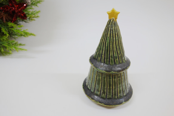 クリスマスツリー　もみの木　陶器　ｃ 2枚目の画像