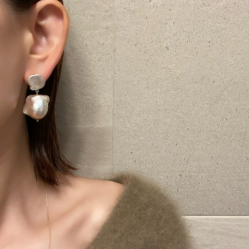 淡水 オイスターパール 大粒揺れるバロックパール ピアス