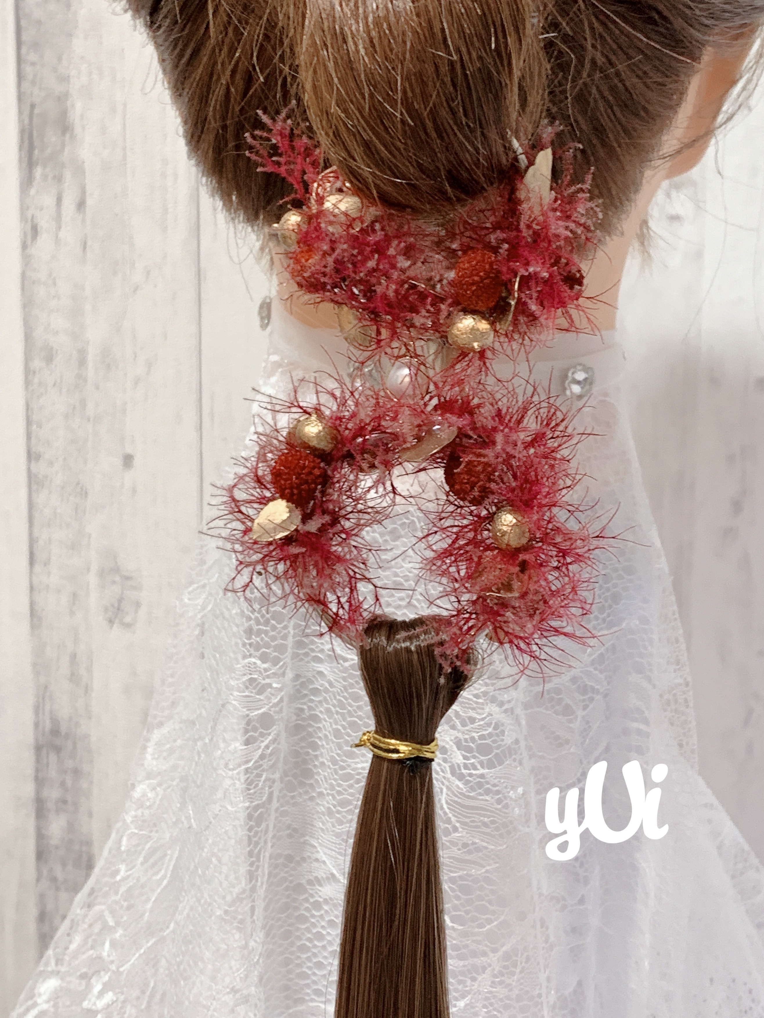 スモークツリーのフラワーポニーテールリング