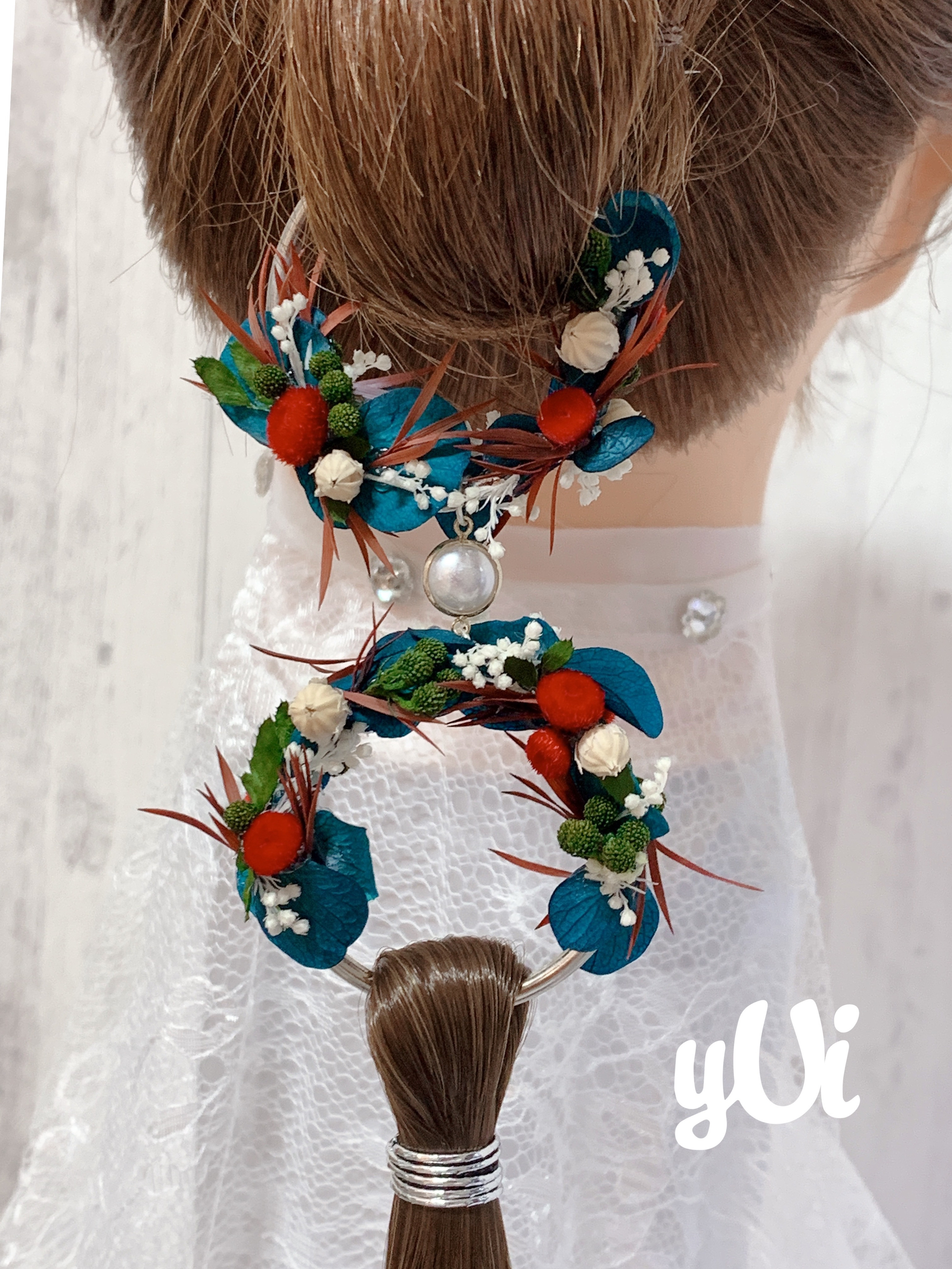 ブルー×レッドのフラワーポニーテールリング