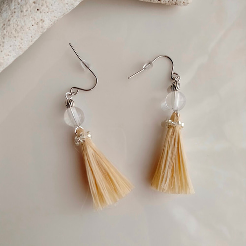 水晶◇精麻タッセルピアスビーズ刺繍ヘンプお守りアクセサリーフリンジ