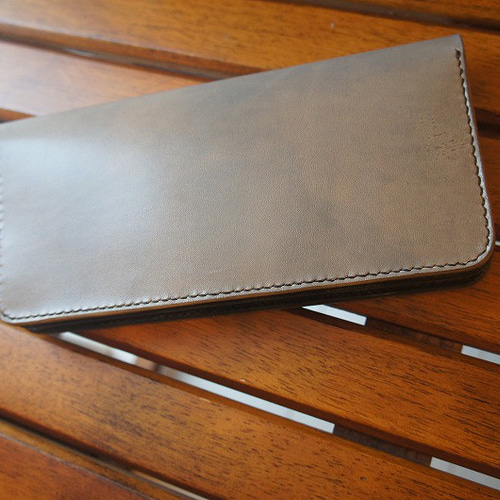 セール 【送料無料】ルガトショルダーのロングウォレット【ライト