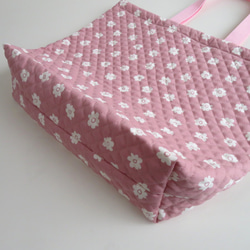 ■キルティング■小さなお花《くすみピンク》のお布団バッグ 10枚目の画像