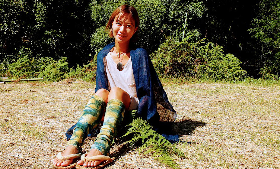 オシャレに温活！レッグウォーマー　マリーゴールド染+藍染