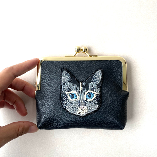 ビーズ刺繍✖️本革】猫のにらみ♡がま口財布 がま口 KODA
