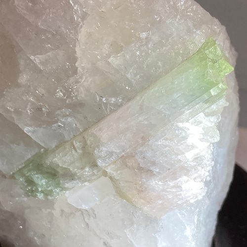 グラデーション ピンク グリーン トルマリン ラフストーン 原石 置物