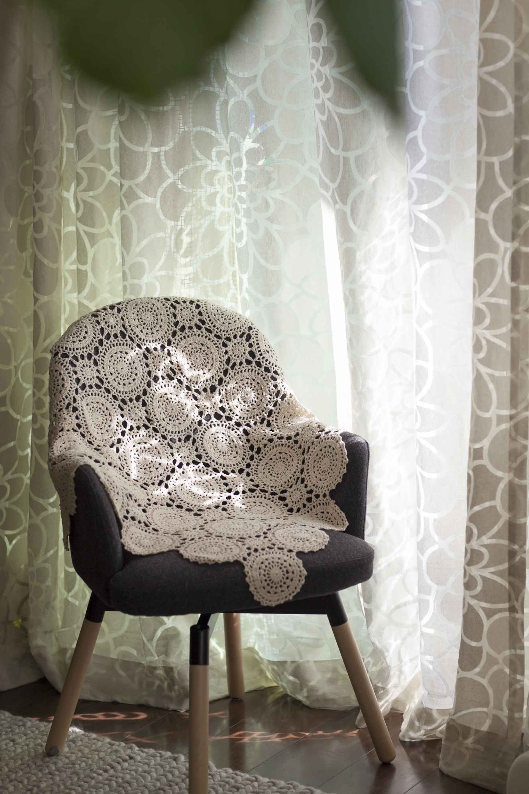 レース 編み❁丸花　❁ モチーフ・パイナップル ドイリー❁ひざ掛け