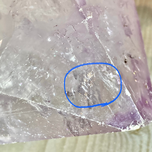 波打つ晶紋✨ カクセコナイト内包ラベンダー アメジスト原石ラフストーン