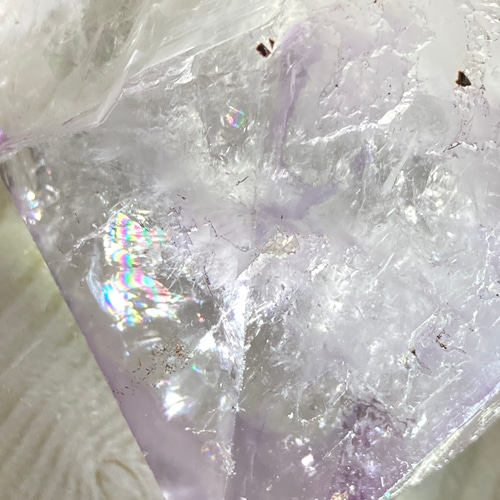 波打つ晶紋✨ カクセコナイト内包ラベンダー アメジスト原石ラフストーン