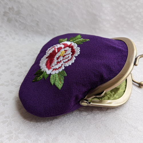 日本刺繍【牡丹の花】がま口小銭入れ・キーケース◇紫色◇ 刺繍 手刺繍
