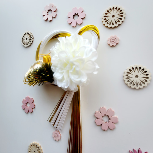 白金水引結びしめ縄飾り白ダリア 2025しめ縄 注連縄 しめ縄リース 正月