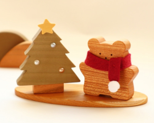 木製クマとクリスマスツリーの置物セット 楽天市場】クリスマス置物 よりそいサンタ・クマ・ツリー セット