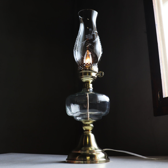 USAヴィンテージオイルランプスタイルテーブルライト｜エッチンググラスチムニーアンティーク卓上照明◆アンティークランプ 5枚目の画像