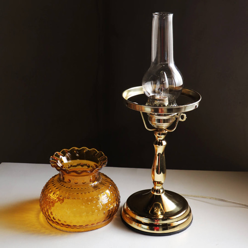 USAヴィンテージホブネイルアンバーガラスシェードテーブルライト