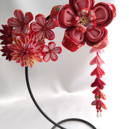 つまみ細工の髪飾り ～かんざし～《赤系》 かんざし つまみ細工＊ゆめ