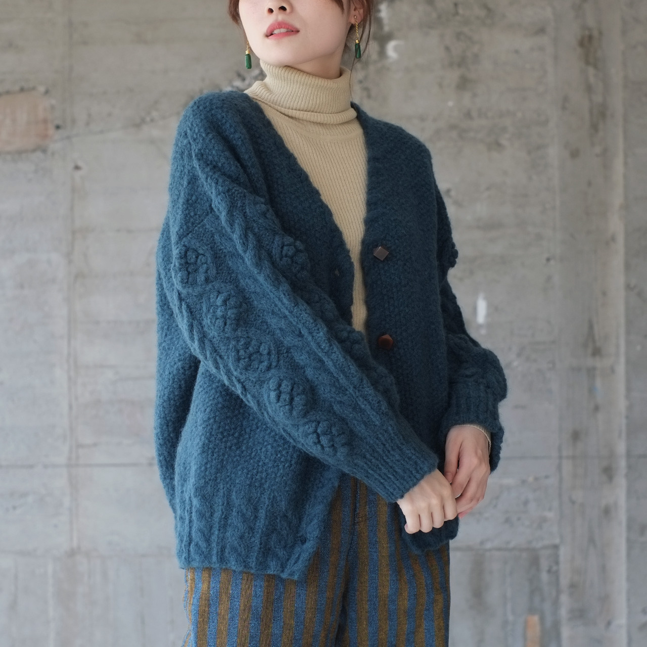 ハンドメイド 手編み ケーブル編み ニットカーディガン ウール wool-