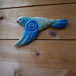 青色の鳥のレリーフ no.3 2枚目の画像