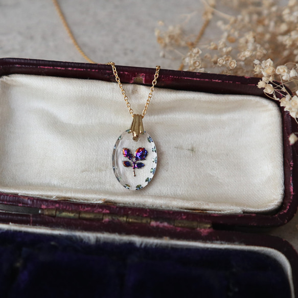 西ドイツ製ヴィンテージ！青い薔薇のオーバルネックレス 1950年代　金アレ対応 2枚目の画像