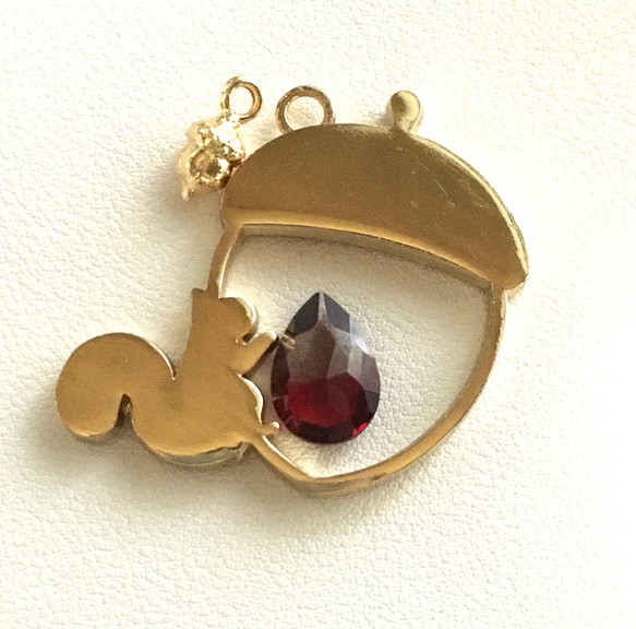 どんぐり と リスのレジン枠 セット チャーム naka 通販｜Creema(クリーマ)