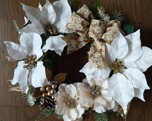 白ポインセチアとリボンのクリスマスリース リース kiko 通販 14825628