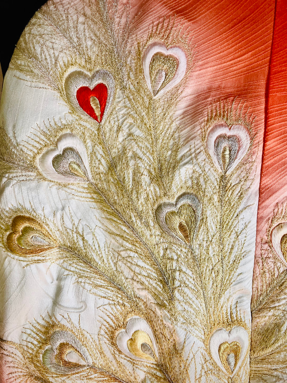 着物リメイクスカジャン　リバーシブル　振袖リメイク　和服リメイク　孔雀の羽の刺繍　横振り刺繍　レディース　M 5枚目の画像