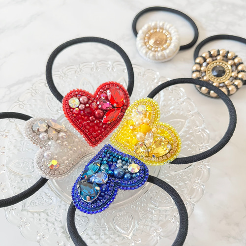 NSKY様 ハート ヘアゴム シュシュ ビーズ じゃらじゃら☆ハンドメイド ジャラジャラヘアゴム （じゃらじゃらビーズシュシュの作り方