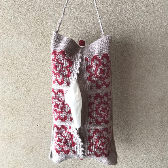 壁掛け　かぎ針編みのあみ込みティッシュケース　ティッシュカバー　かぎ針　毛糸　ウール　花　壁掛け　編み物 7枚目の画像