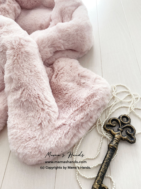 【發表作品】時尚可愛粉色披肩大衣蓬鬆圍巾 第4張的照片