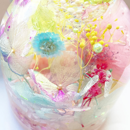 宝石の森〜プリザーブドフラワーとクリスタルのメルヘンハーバリウムライト ペガサスの森』プリザーブドフラワーとクリスタルのメルヘンハー