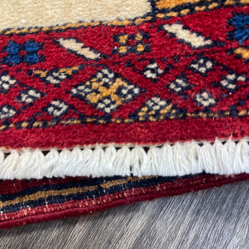 約30cm角パキスタン手織り絨毯 ミニラグ ディスプレイにも