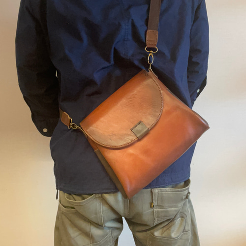 カラーリクエスト可】本革のショルダーバッグ/バイカラー/セミオーダー