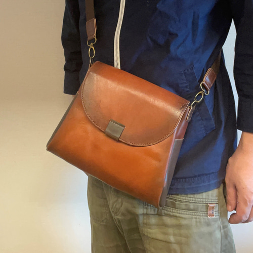 カラーリクエスト可】本革のショルダーバッグ/バイカラー/セミオーダー