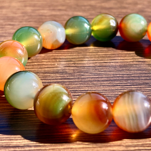 孔雀瑪瑙(約8mm玉／10mm玉／12mm玉)の天然石ブレスレット！アース