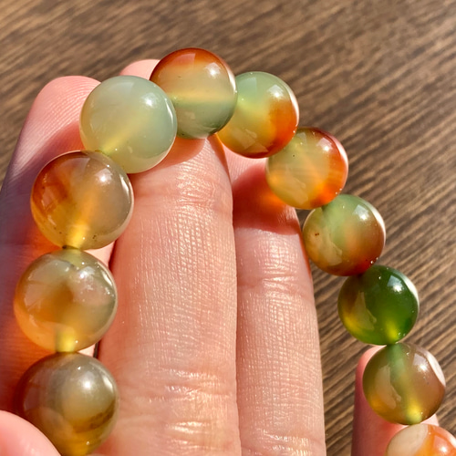 孔雀瑪瑙(約8mm玉／10mm玉／12mm玉)の天然石ブレスレット！アース