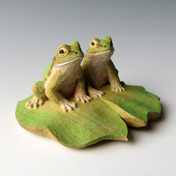 木 彫刻 カエル 天然木 ぶらぶら木製オブジェ / カエル [2タイプ展開]【54069ig