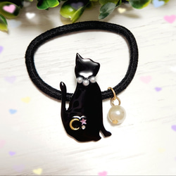 つやつや黒猫の大人パールのヘアゴム❤️✨️三日月　送料無料　猫　プレゼント　ギフトラッピング　ねこ　大人可愛い　大人女子 5枚目の画像