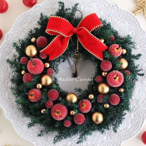 リンゴたっぷり クリスマスリース カギ付き ＜レッド＆ゴールド＞プリザーブドフラワー 4枚目の画像