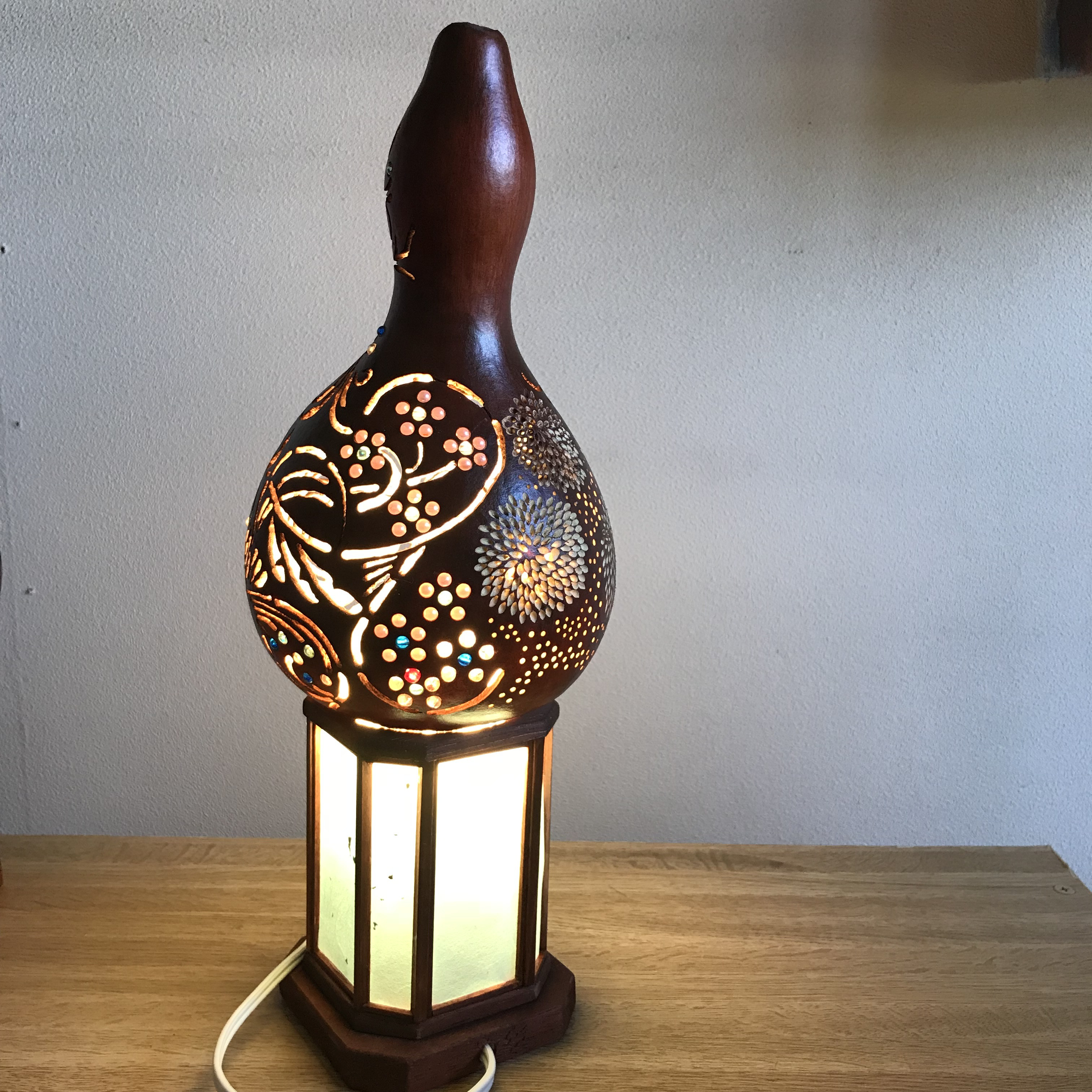 【ハンドメイド】ひょうたんランプ 唐草模様