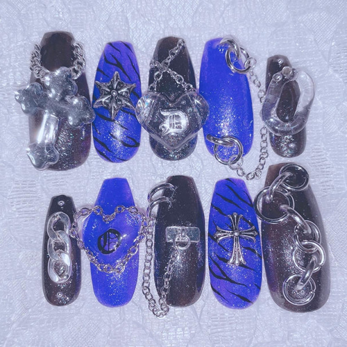 サイズオーダー】個性派ネイル ストリートネイル ピアスネイル