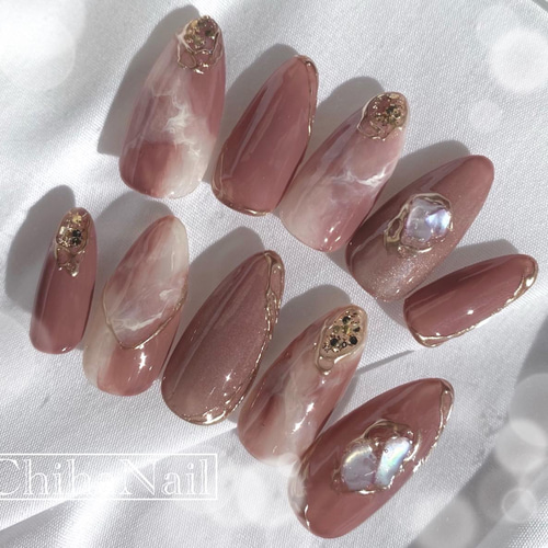 ニュアンスネイル 天然石 秋ネイル 大人ネイル 上品ネイル マグネット